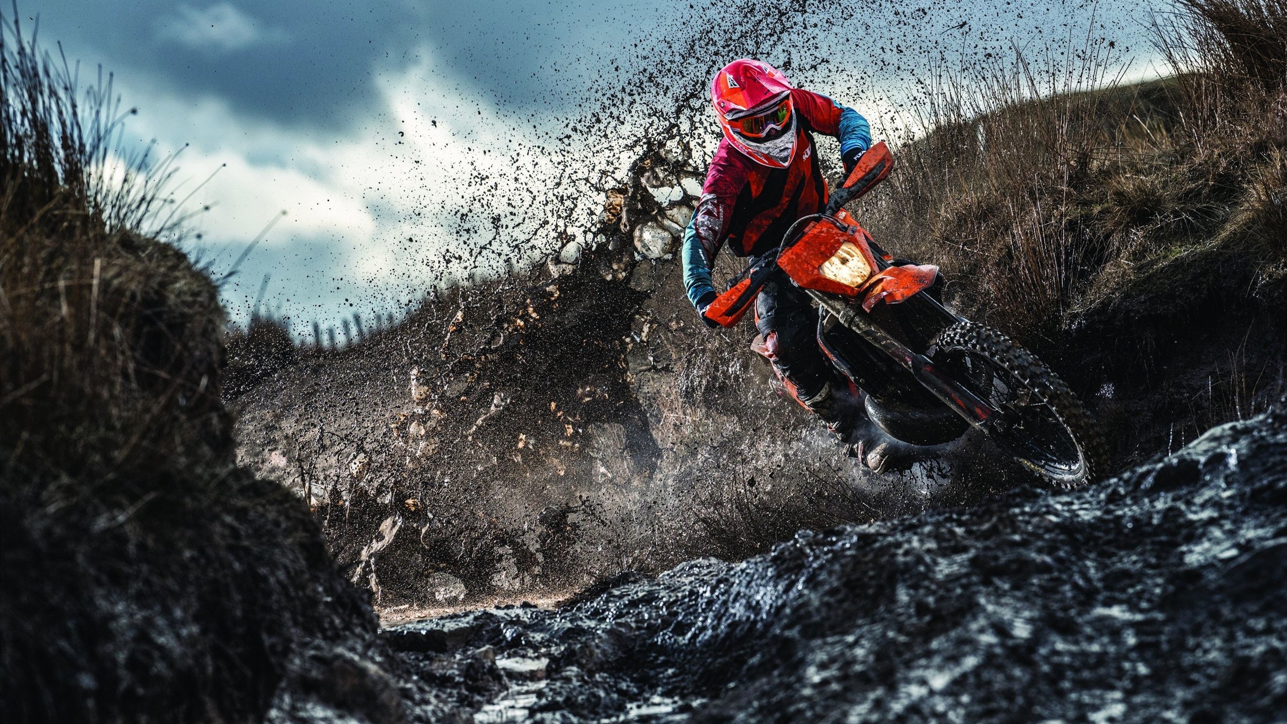 逆境突围:被低估队伍的逆袭故事,逆境突袭剧情介绍