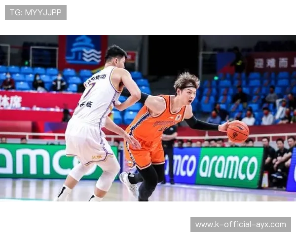 上海久事全员集结，王哲林带队战胜北京首钢