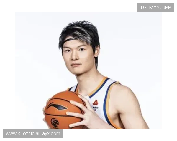 上海连续提速,王哲林低位发力稳住阵脚